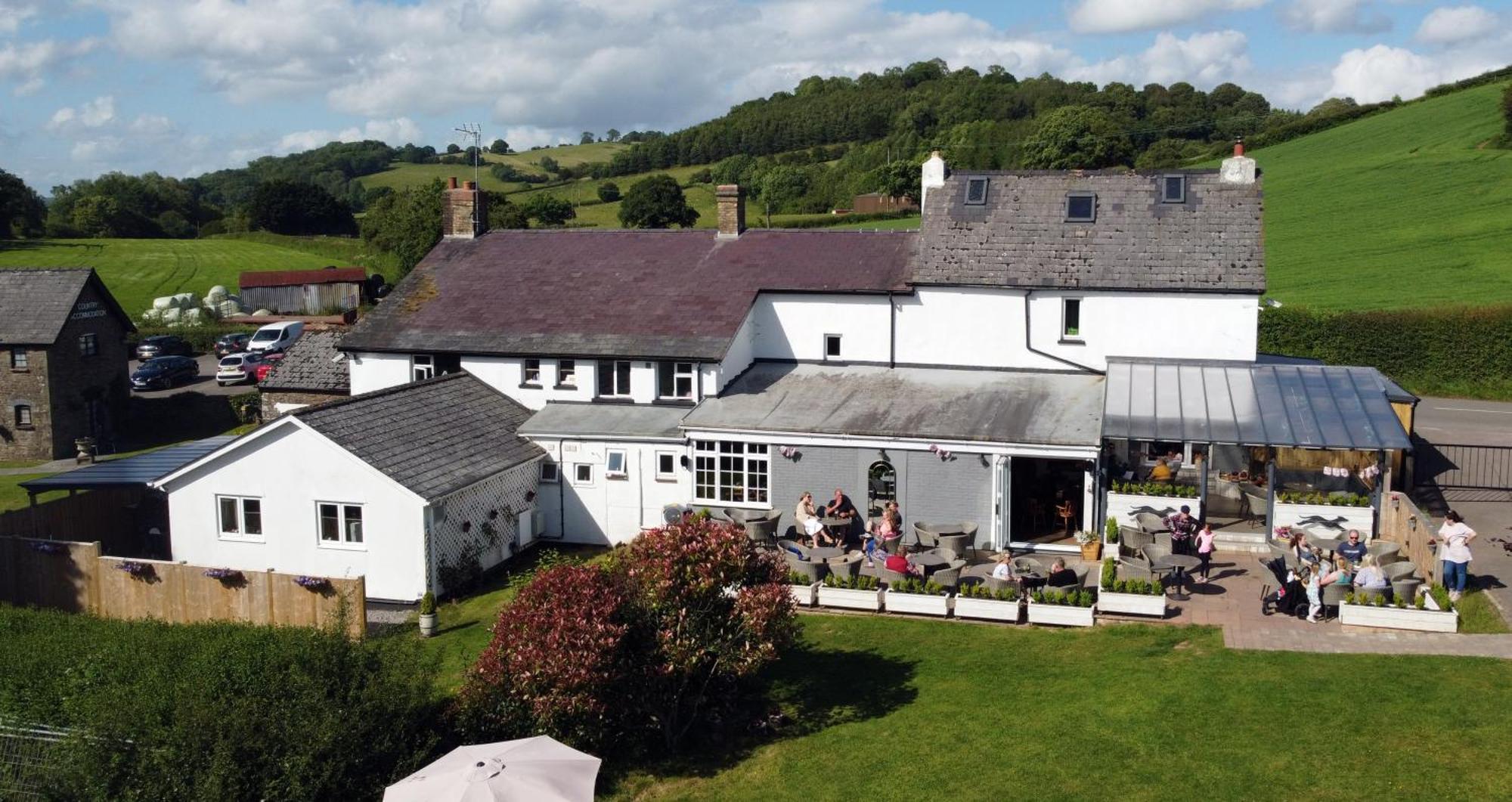 The Greyhound Inn And Hotel Usk Exteriér fotografie